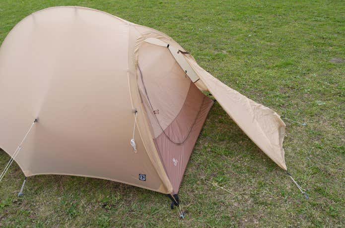 前室フライはパカッと大きく開けられる