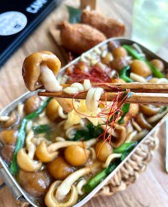 なめこ味噌ラーメン　つるんとしたのどごし