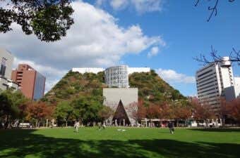 アクロス山