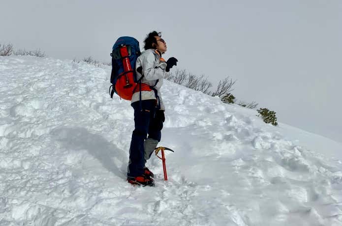 激しい登りでひと休憩…グローブ内も蒸れていませんか