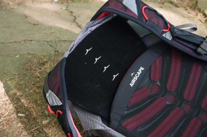 背面長調節可能