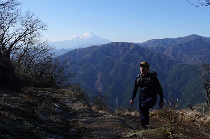 ユニクロのプラスエスシリーズを着て、丹沢・大山をハイキング