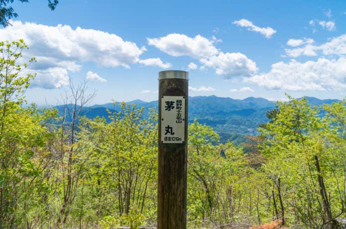 茅丸の山頂