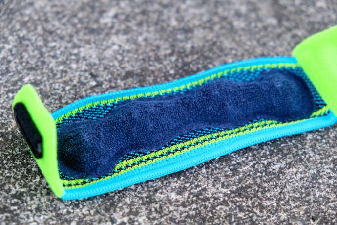 ＜BAUERFEIND＞SPORTS KNEE STRAP