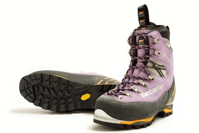 パイネ ザンバラン 冬季用 登山靴  女性用23.5センチ アイゼン対応