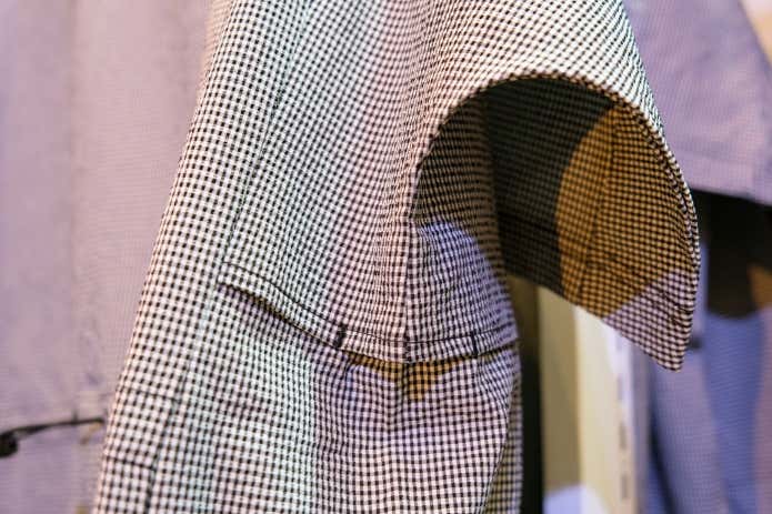 ワークマン　撥水ワンピース　ギンガムの背中のゴムのベンチレーション