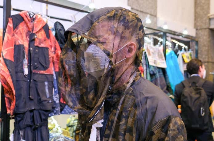 ワークマン　ステルスジャケットのフェイスガード