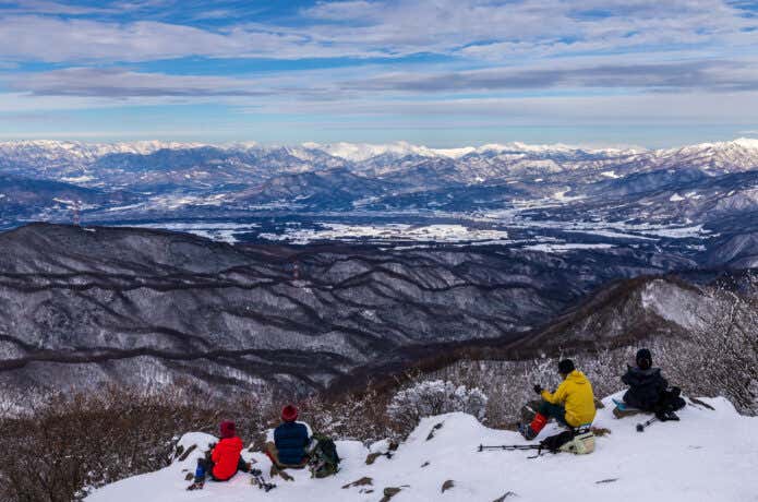 初めてのハードシェル選び！雪山初心者におすすめの９モデル | YAMA