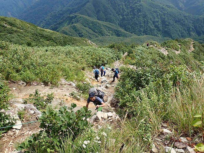 雨飾山登山者