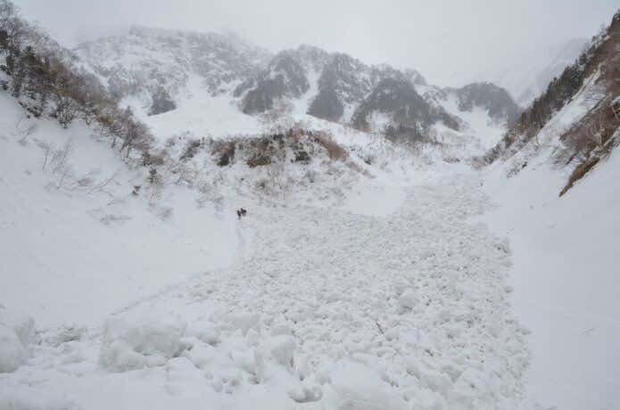 もしも雪崩に遭遇してしまったら