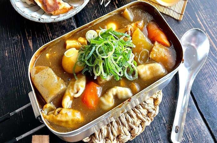 カレーもつ煮込み　メスティンマニア