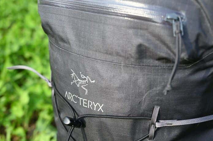 アルパインザックの生地