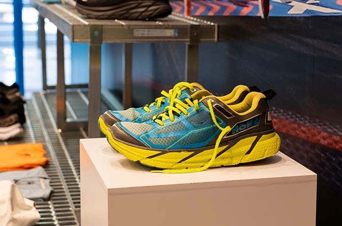 HOKA 初代クリフトン