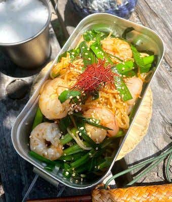 メスティン　レシピ　ニラたっぷり焼きそば