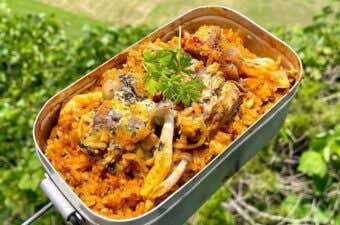 メスティン　レシピ　サバトマトカレーピラフ
