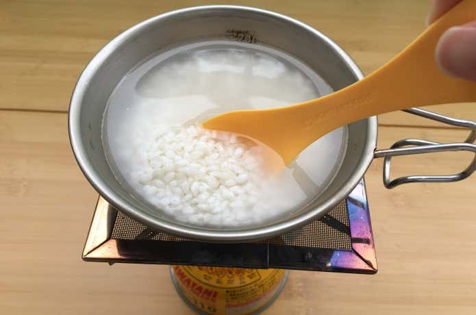 シェラカップ　炊飯　混ぜる