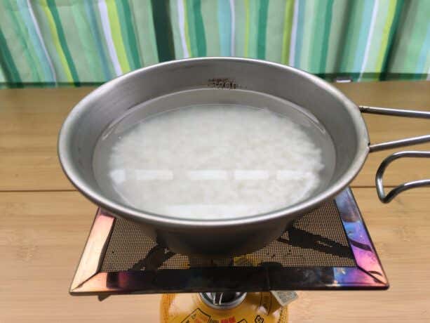 シェラカップ炊飯　ガスバーナー
