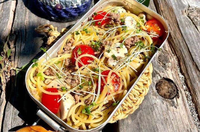 メスティン　レシピ　挽肉とトマトのバルサミコパスタ