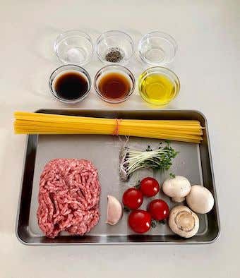 メスティン　レシピ　挽肉とトマトのバルサミコパスタ