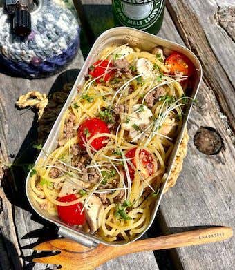 メスティン　レシピ　挽肉とトマトのバルサミコパスタ