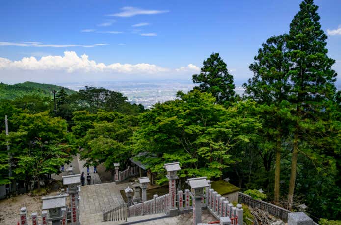 大山（おおやま）｜神奈川県・丹沢を代表する山！初心者も楽しめる3つの登山コースを紹介 | YAMA HACK[ヤマハック]