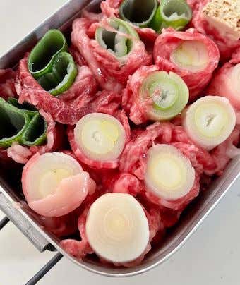 メスティン　レシピ　巻き巻き牛すき焼き