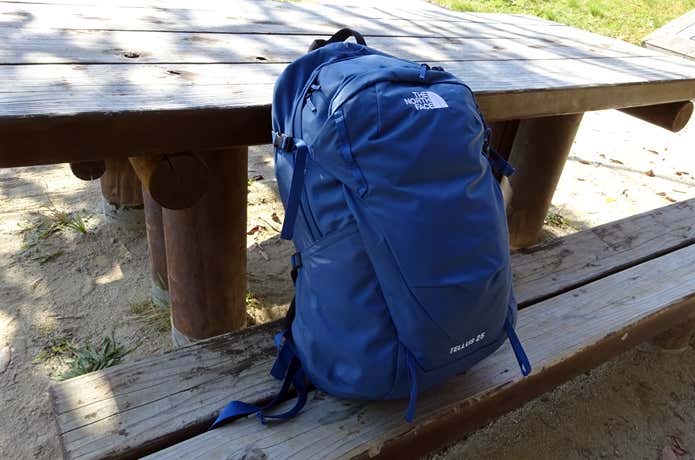 ベンチに置いたテルス25