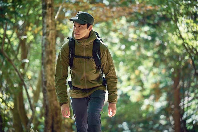 登山者の男性
