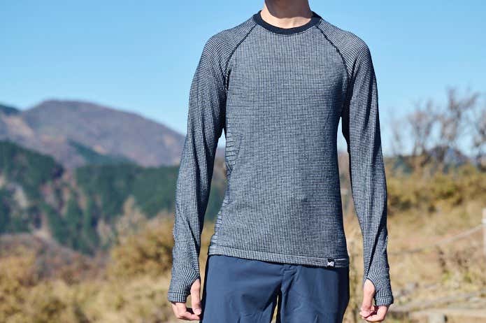 長袖Tシャツ