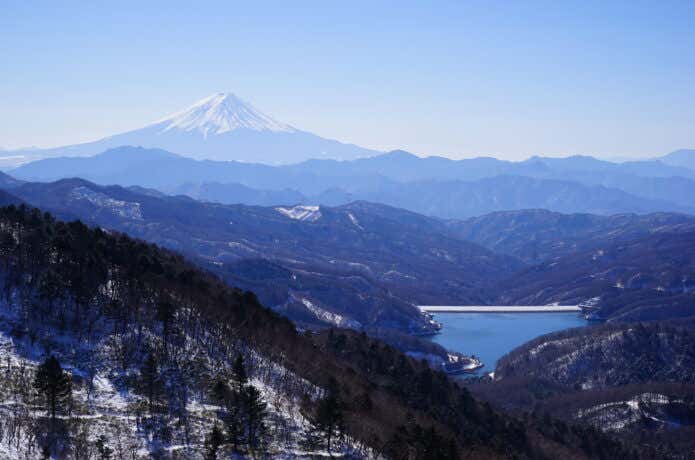 大菩薩嶺からの富士山と大菩薩湖