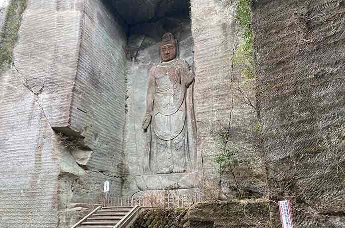 鋸山日本寺の百沢観音