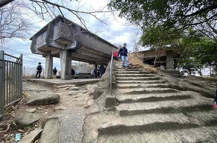鋸山日本寺の瑠璃光展望台