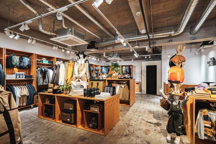 THE NORTH FACE箱根の店内
