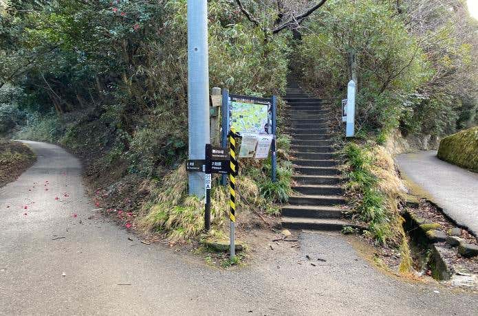 鋸山の関東ふれあいの道の登山口