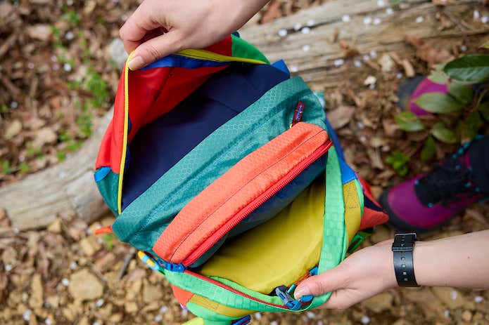 INCA 26L BACKPACKの収納