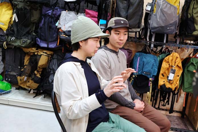 想いを語るサンカクスタンドのまるさん