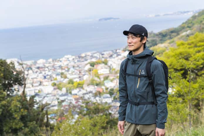 ロジャーエーガーで快適な低山ハイキング