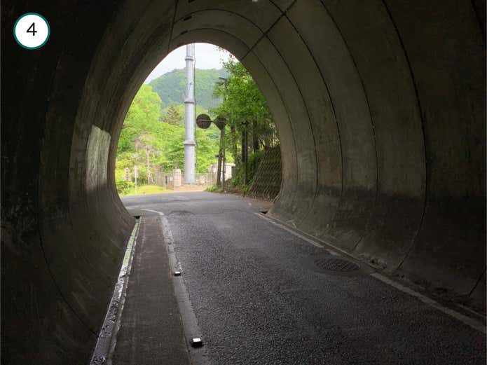 トンネル出口
