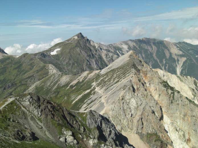 白馬鑓ヶ岳から望む白馬岳・杓子岳