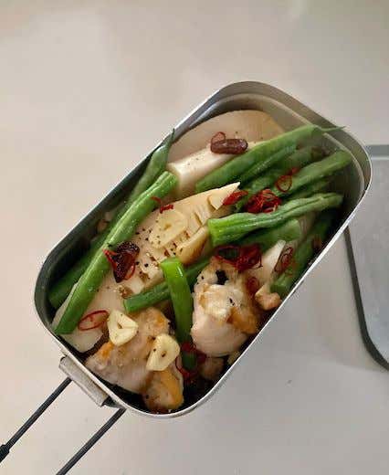 メスティンマニア　レシピ　たけのこと鶏肉のアーリオオーリオ