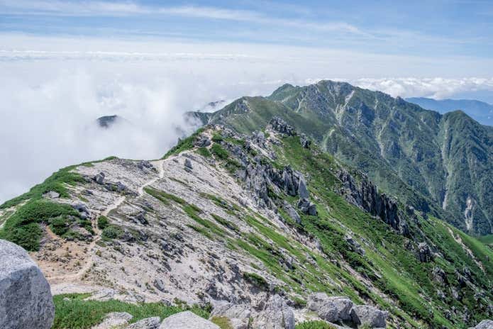 空木岳から木曽駒ケ岳方面
