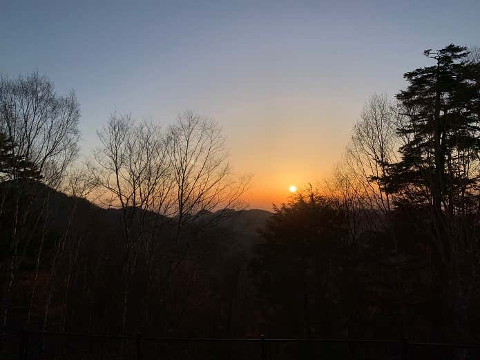 雲取山荘からの日の出