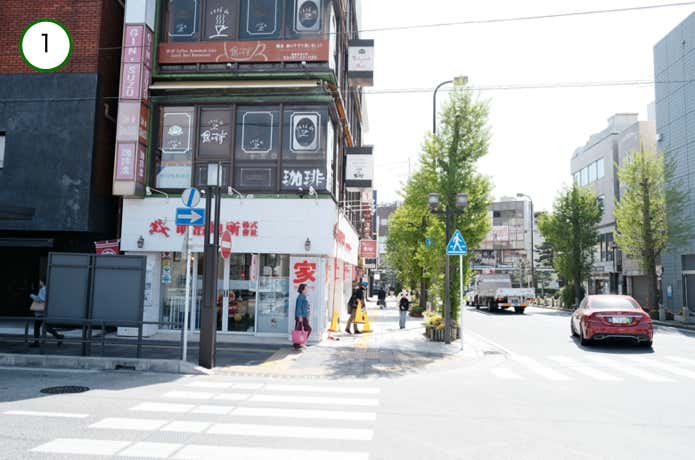 若宮大路へ向かう
