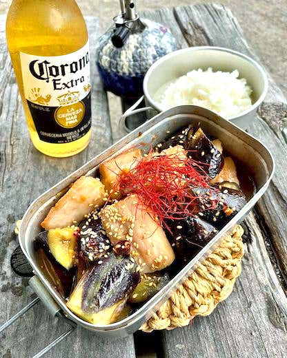 メスティン　レシピ　豚バラとナスの味噌炒め