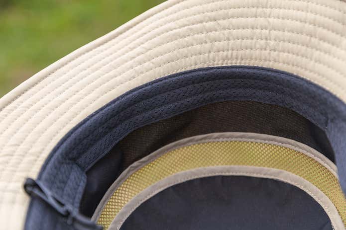 BREATHABLE HAT