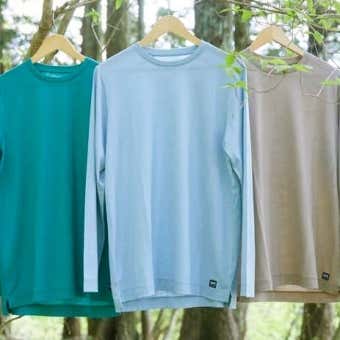 メリノウール×ポリエステルを混紡した、心地よいTシャツ。