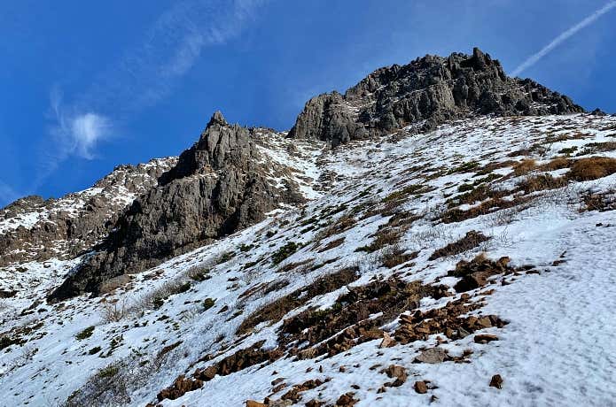 初冠雪した赤岳