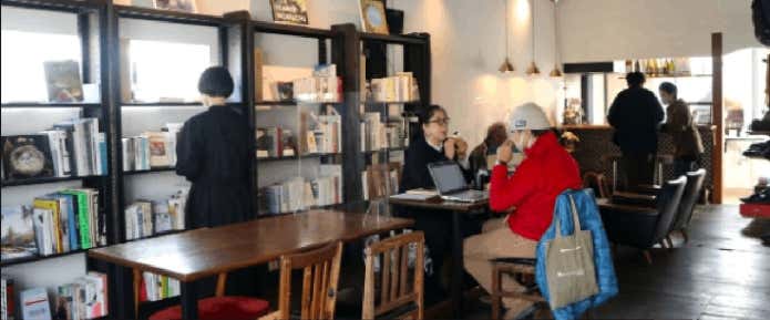 大町トレイルタウン構想：三俣山荘図書室