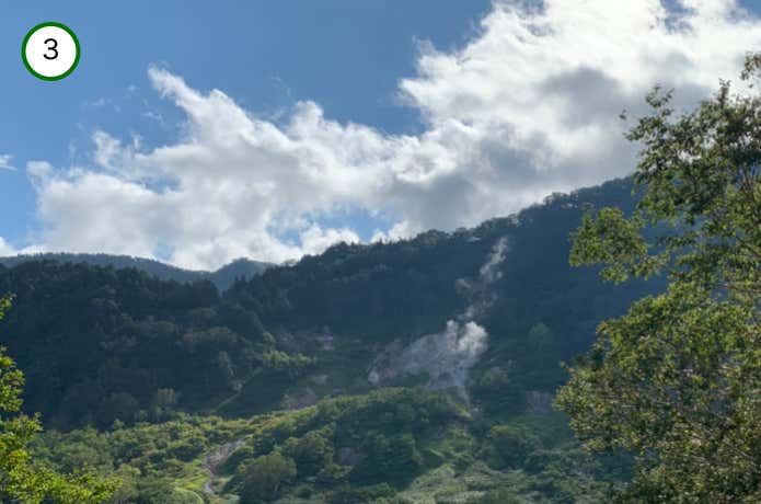 火山噴気帯からの噴煙