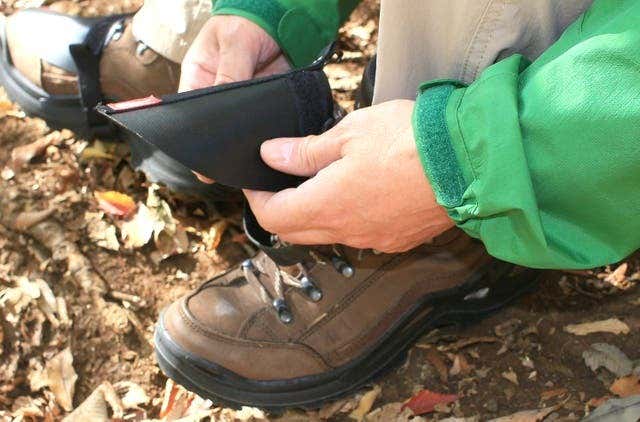 登山道での泥汚れや擦れなどによるダメージを軽減！登山靴を大事にする